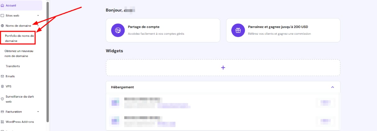 Hostinger dashboard with “Portfolio de noms de domaine” highlighted in the domain names menu